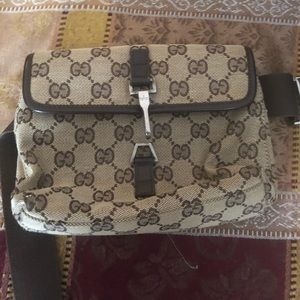 Authentic Gucci fannypack/belt bag